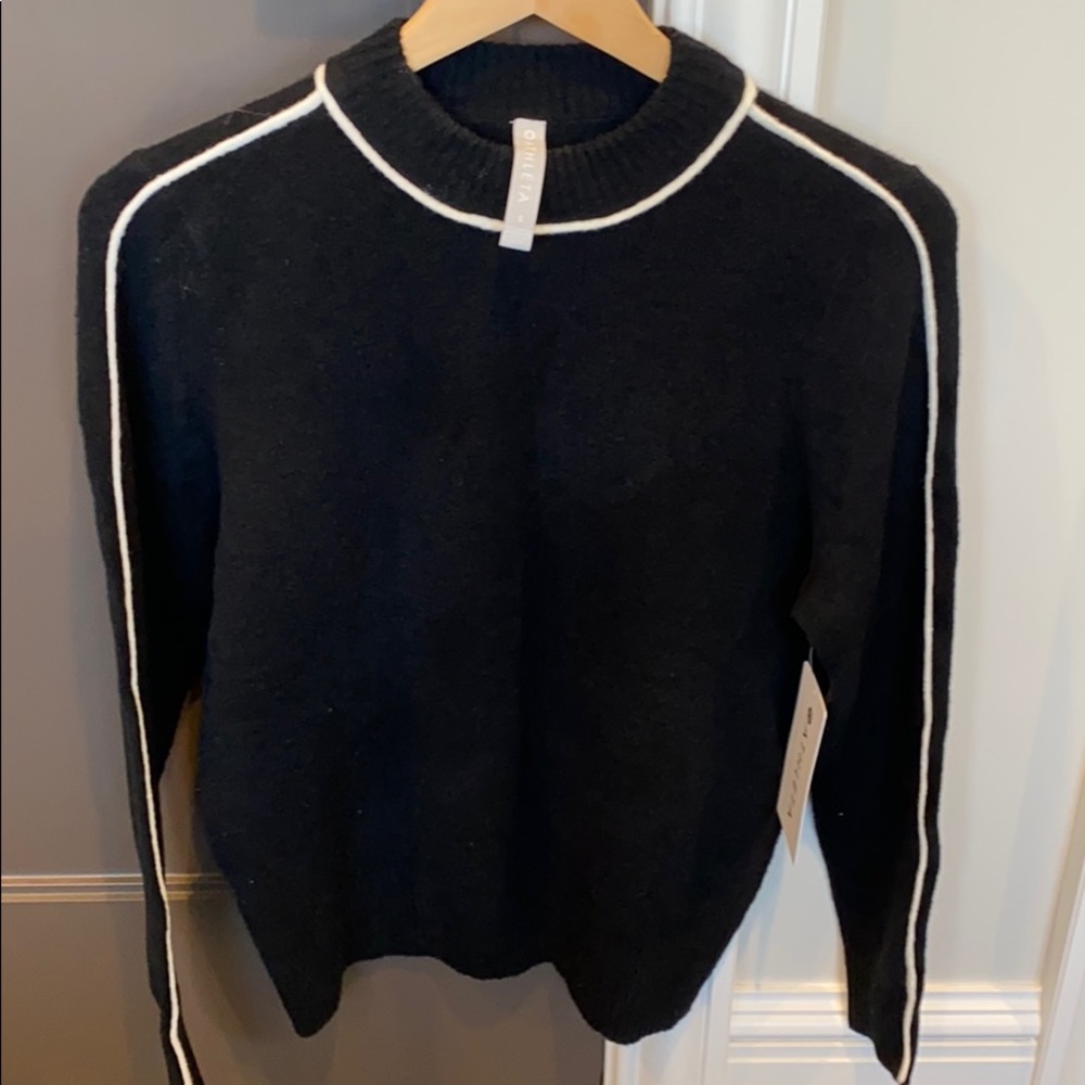 Athleta NEW Black Sweater - Size Small